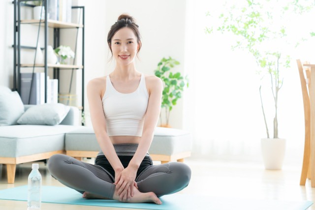 ダイエットのモチベーション維持に工夫をする女性